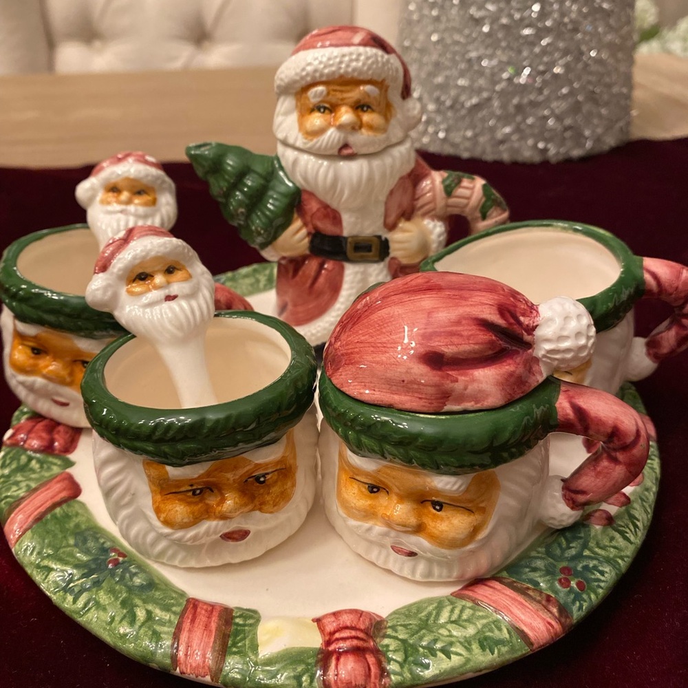 Beautiful Old Fashion Santa Tea Set! 🎅🎅🎅🎅🎅